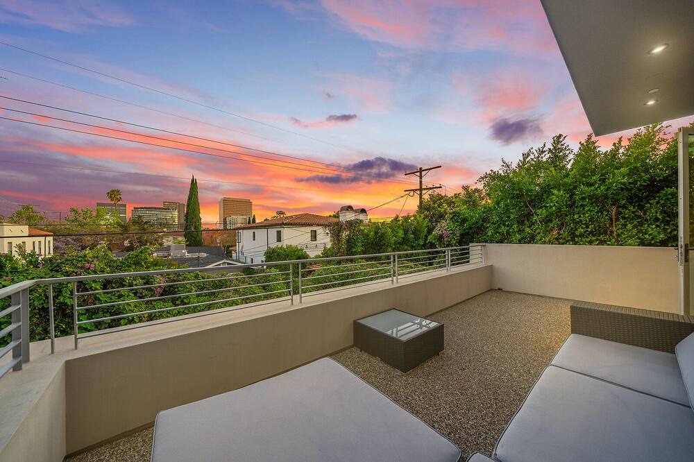 Photo of Outdoor in Beverly Grove