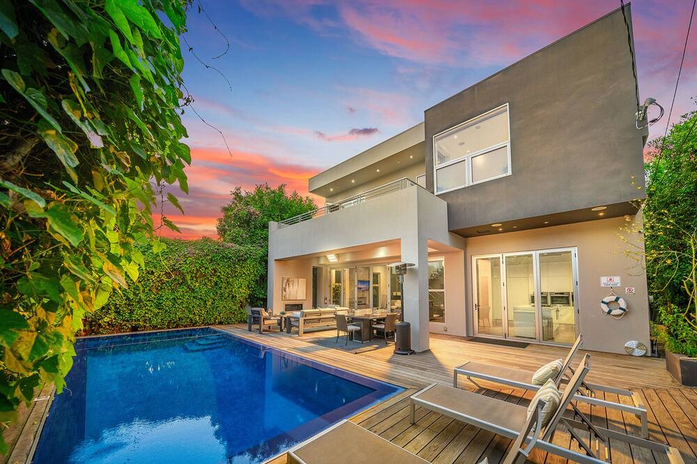 Photo of Outdoor in Beverly Grove