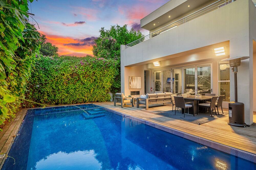 Photo of Outdoor in Beverly Grove