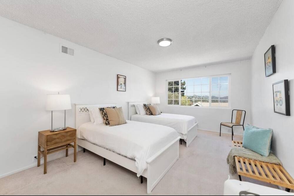 Photo of Bedroom in Studio City