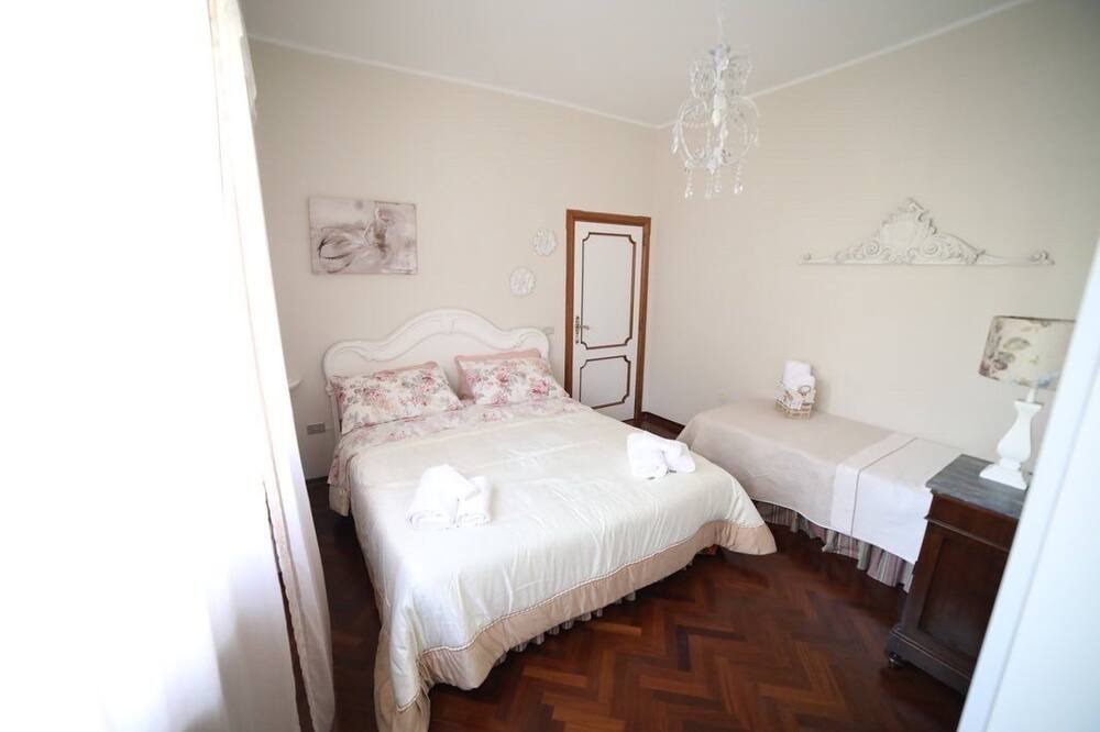Photo of Bedroom in Colonnella