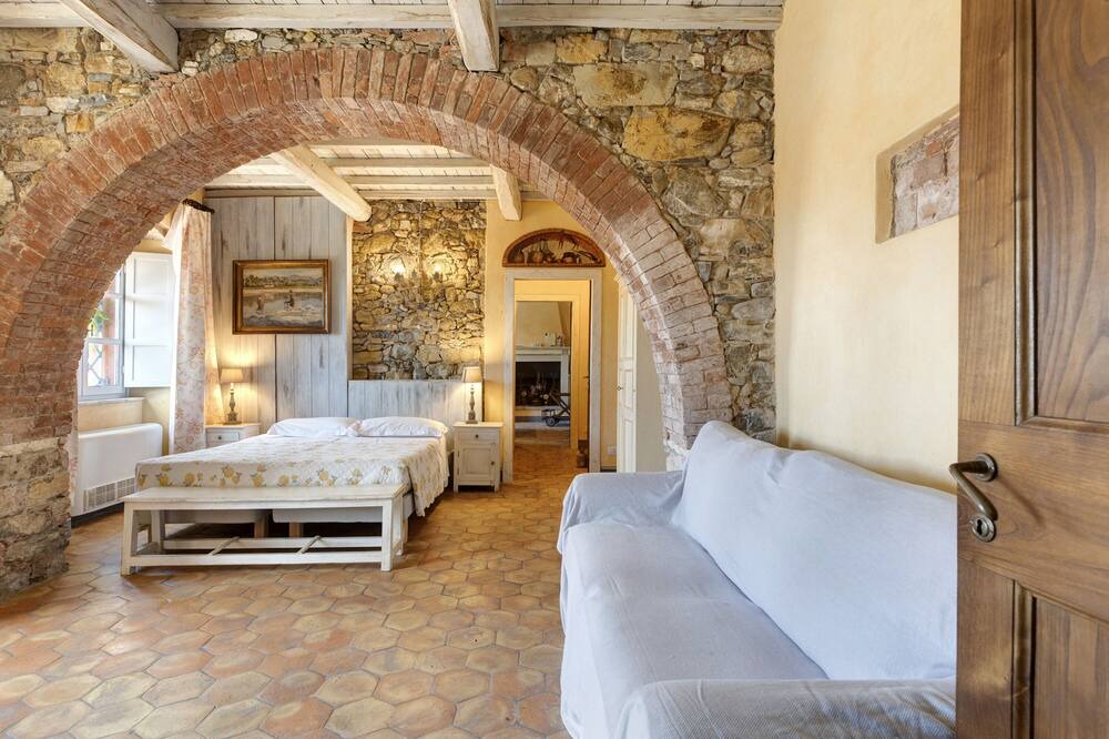 Photo of Bedroom in Castelnuovo Magra