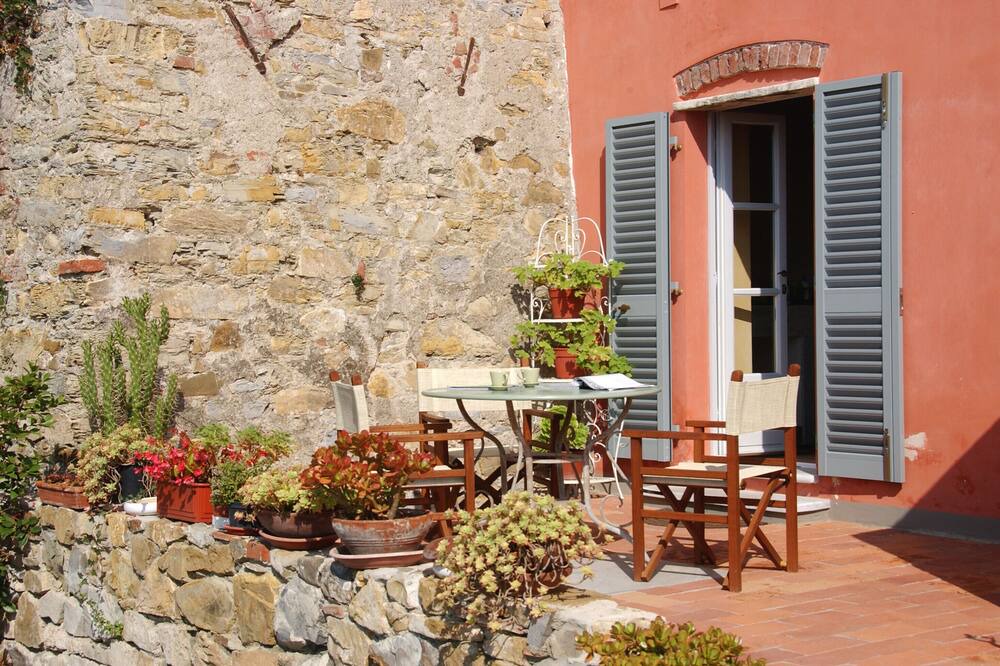 Photo of Patio Balcony in Castelnuovo Magra
