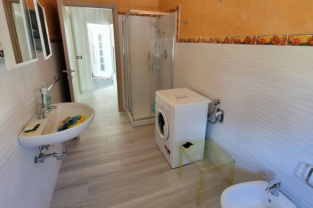 Photo of Bathroom in Sesta Godano