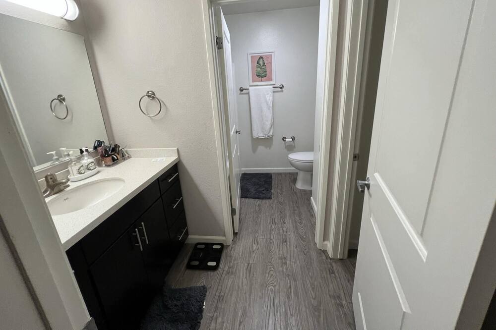 Photo of Bathroom in Hollywood