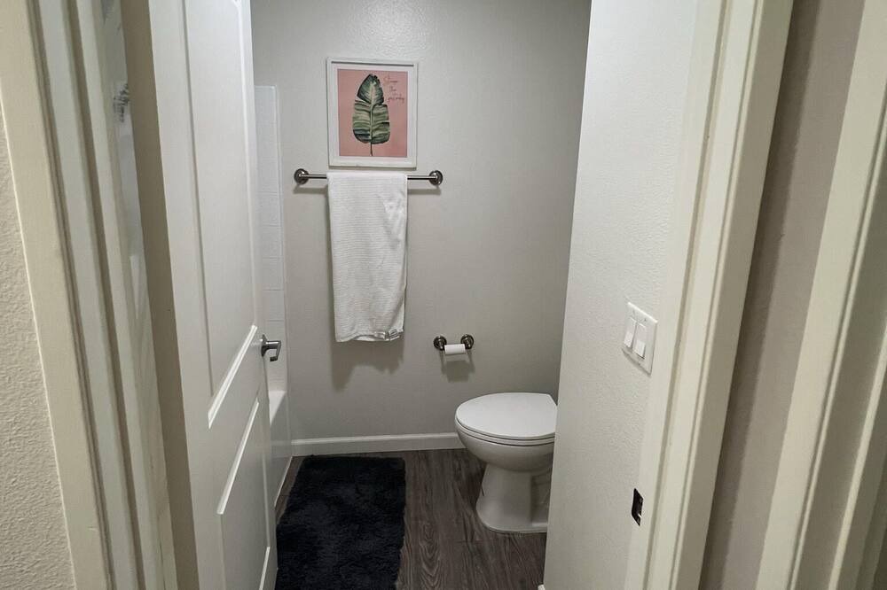 Photo of Bathroom in Hollywood