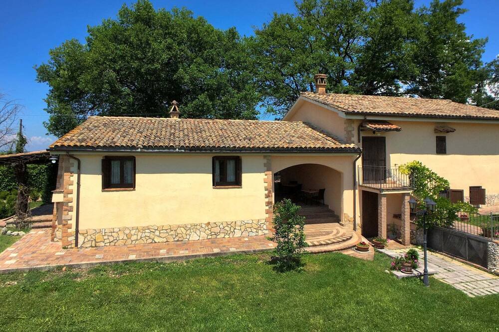 Photo of Outdoor in Selci
