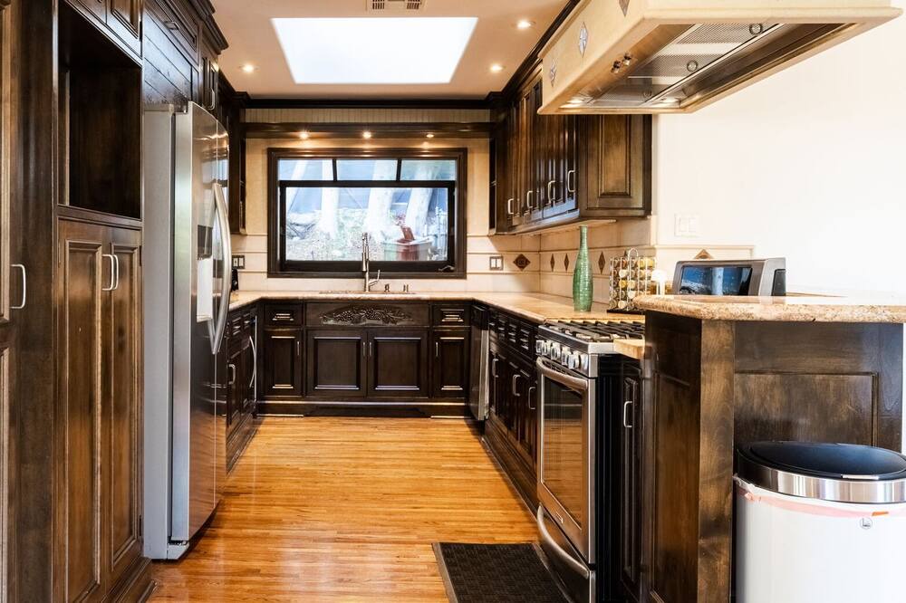 Photo of Kitchen in Studio City