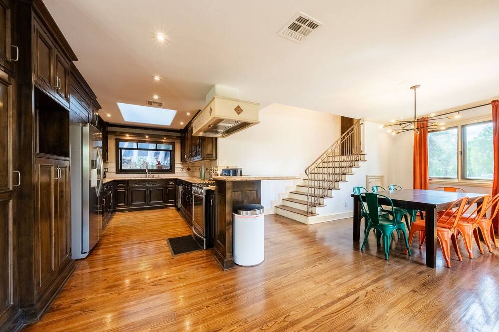 Photo of Kitchen in Studio City