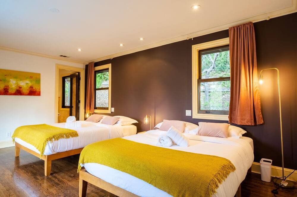 Photo of Bedroom in Studio City
