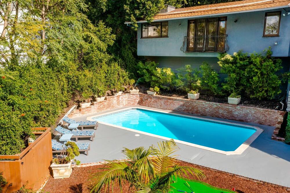 Photo of Outdoor in Studio City