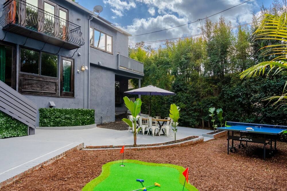 Photo of Outdoor in Studio City