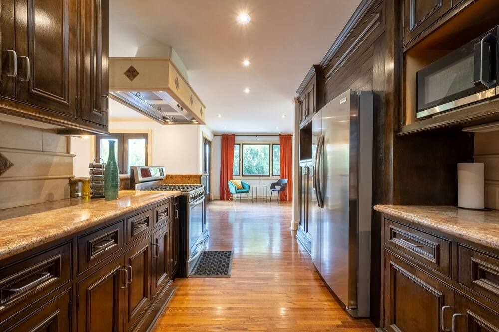 Photo of Kitchen in Studio City