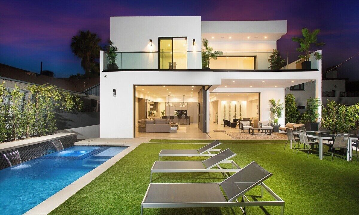 Photo of Outdoor in Brentwood
