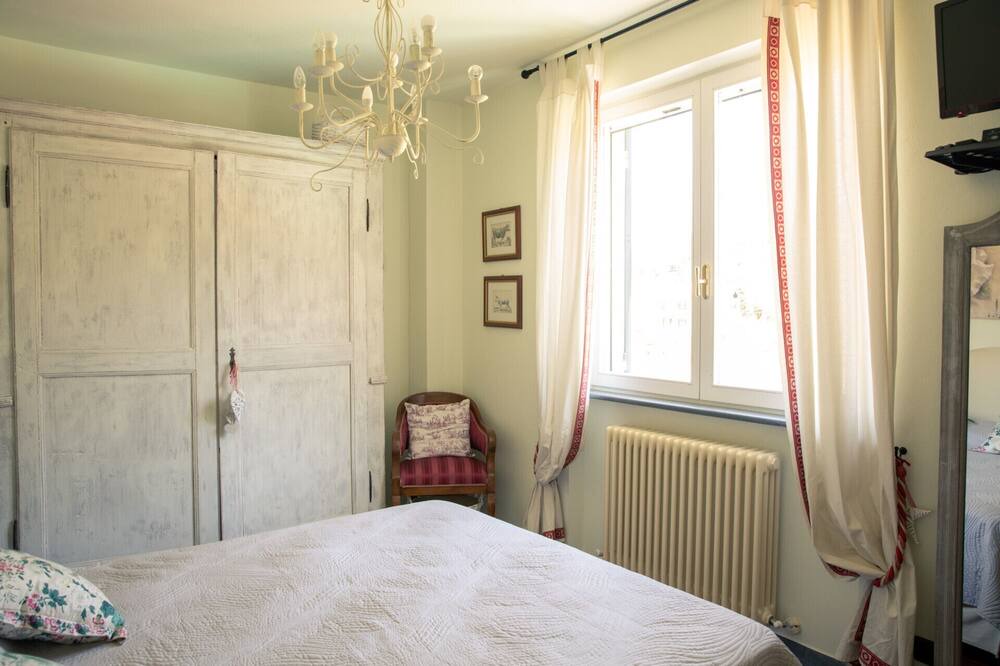 Photo of Bedroom in Pignone