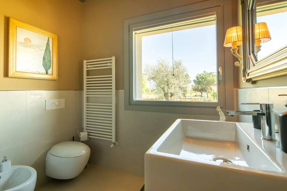 Photo of Bathroom in Pietraia