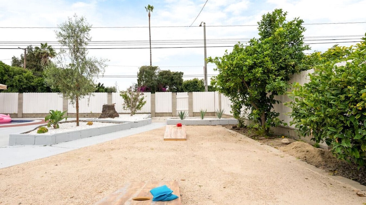 Photo of Outdoor in Bixby Knolls