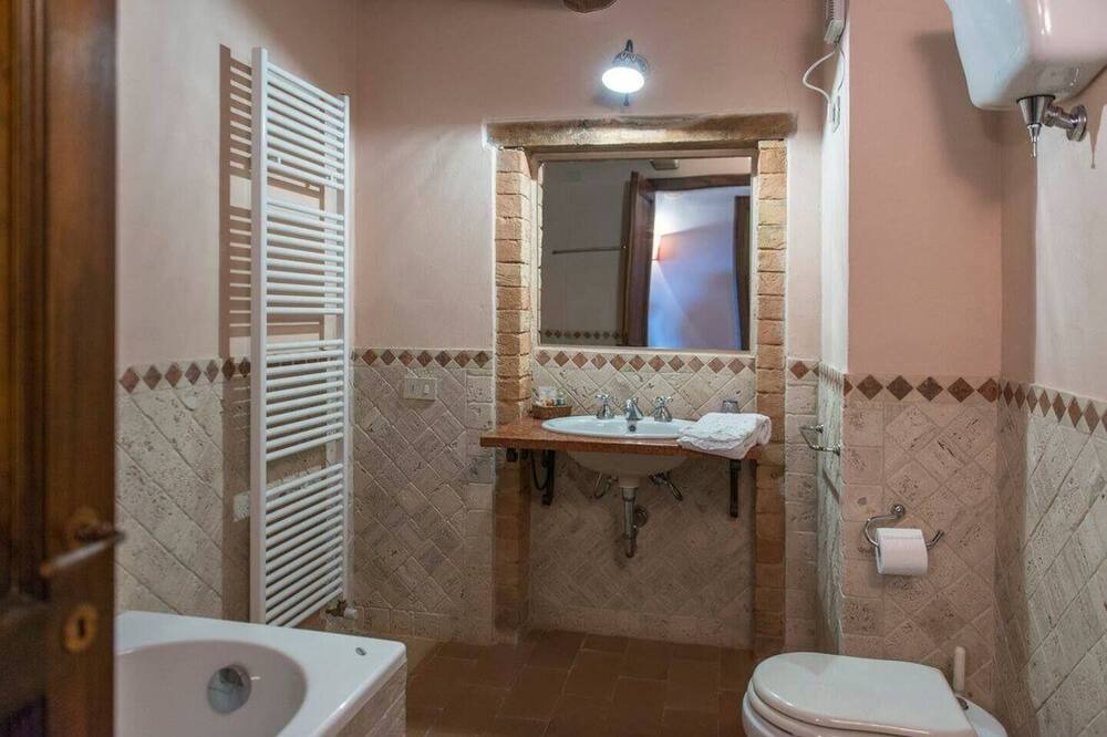 Photo of Bathroom in Teverina di Cortona