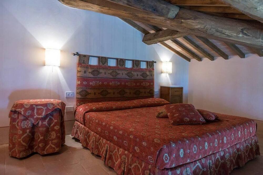 Photo of Bedroom in Teverina di Cortona