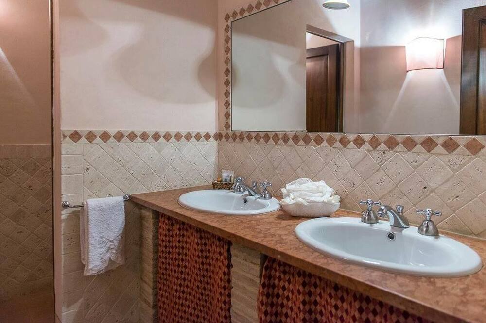 Photo of Bathroom in Teverina di Cortona
