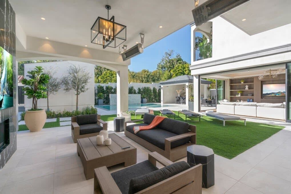 Photo of Patio Balcony in The Flats