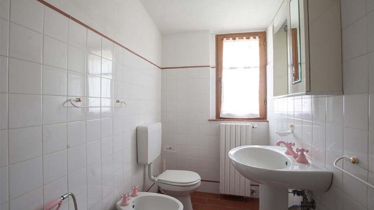 Photo of Bathroom in Radicofani