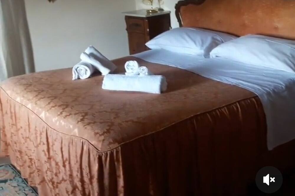 Photo of Bedroom in Casale Marittimo
