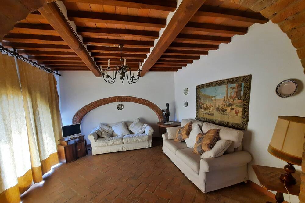Photo of Livingroom in Casale Marittimo