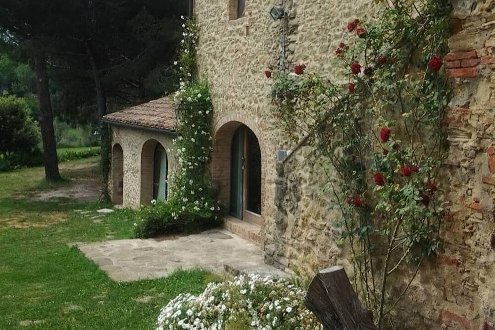 Photo of Outdoor in Casale Marittimo