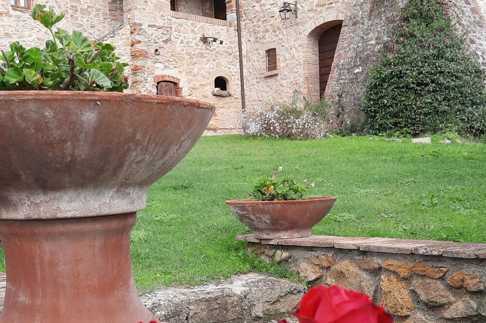 Photo of Outdoor in Casale Marittimo
