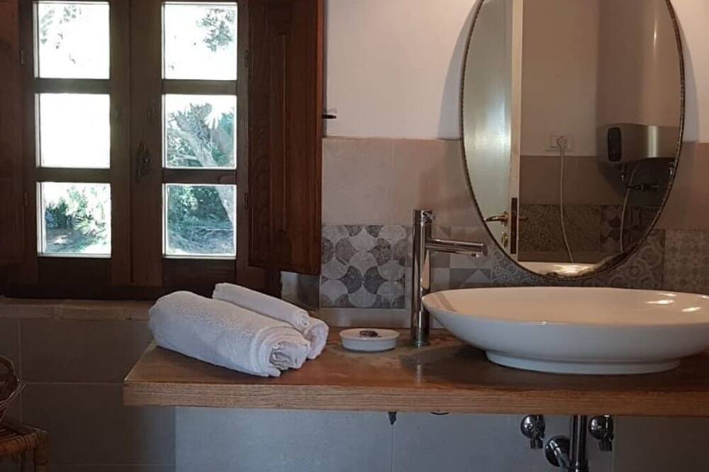 Photo of Bathroom in Casale Marittimo