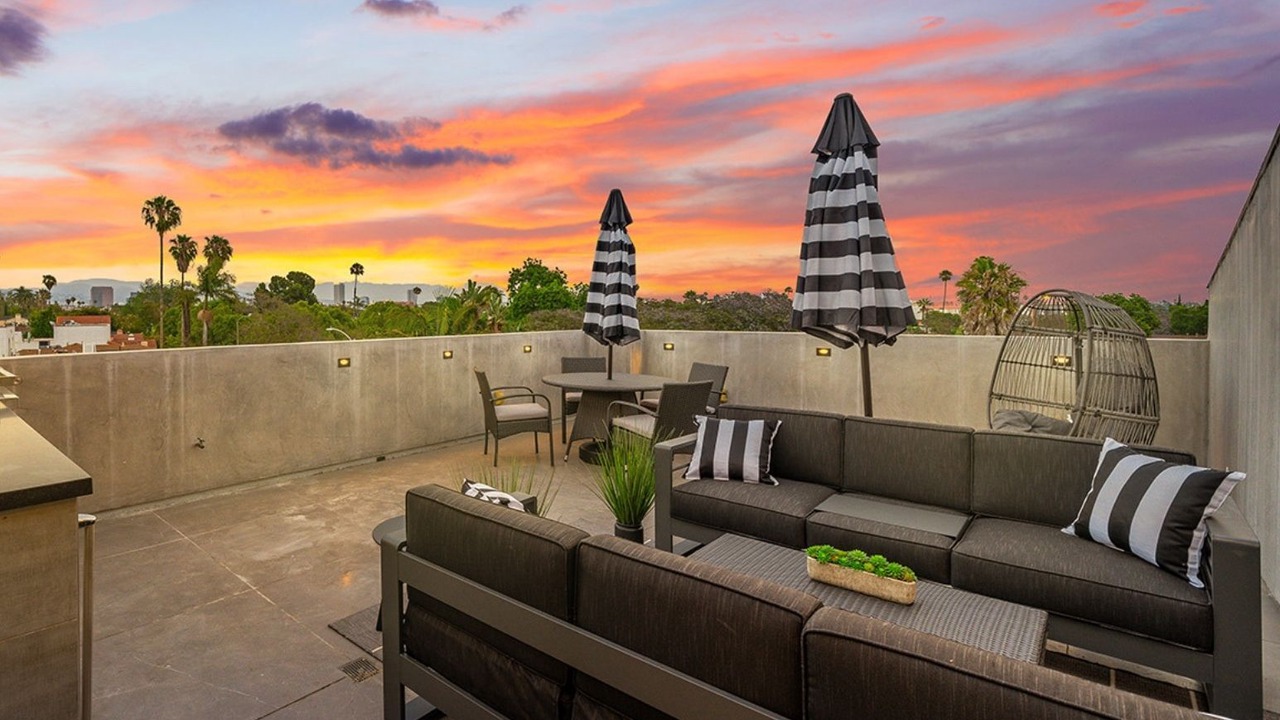 Photo of Patio Balcony in Pico - Robertson