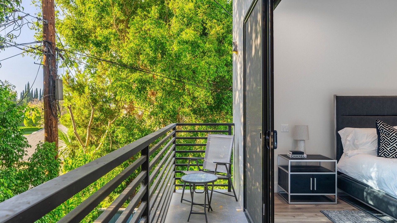 Photo of Outdoor in Pico - Robertson