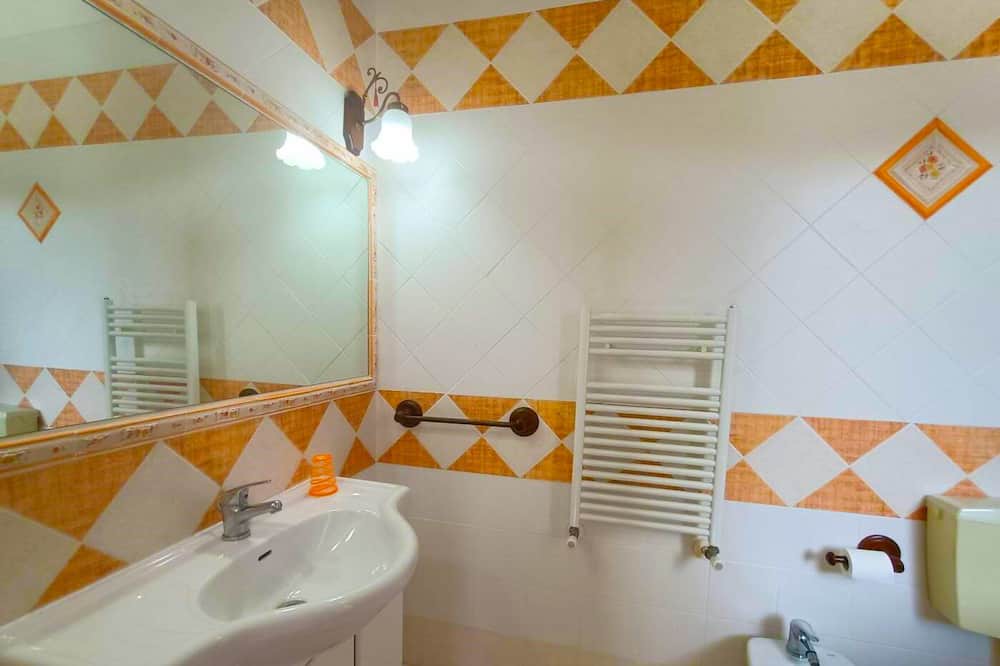Photo of Bathroom in Torre del Mare