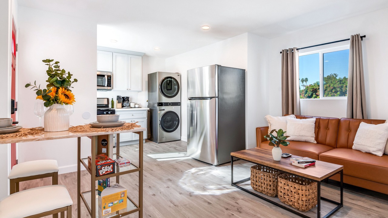 Photo of Livingroom in South Wrigley