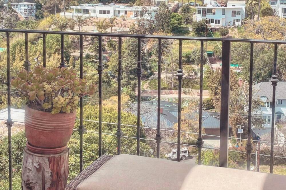 Photo of Outdoor in Hollywood Hills