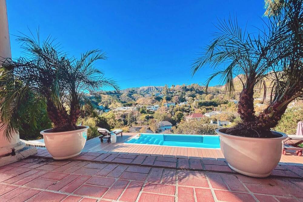 Photo of Outdoor in Hollywood Hills