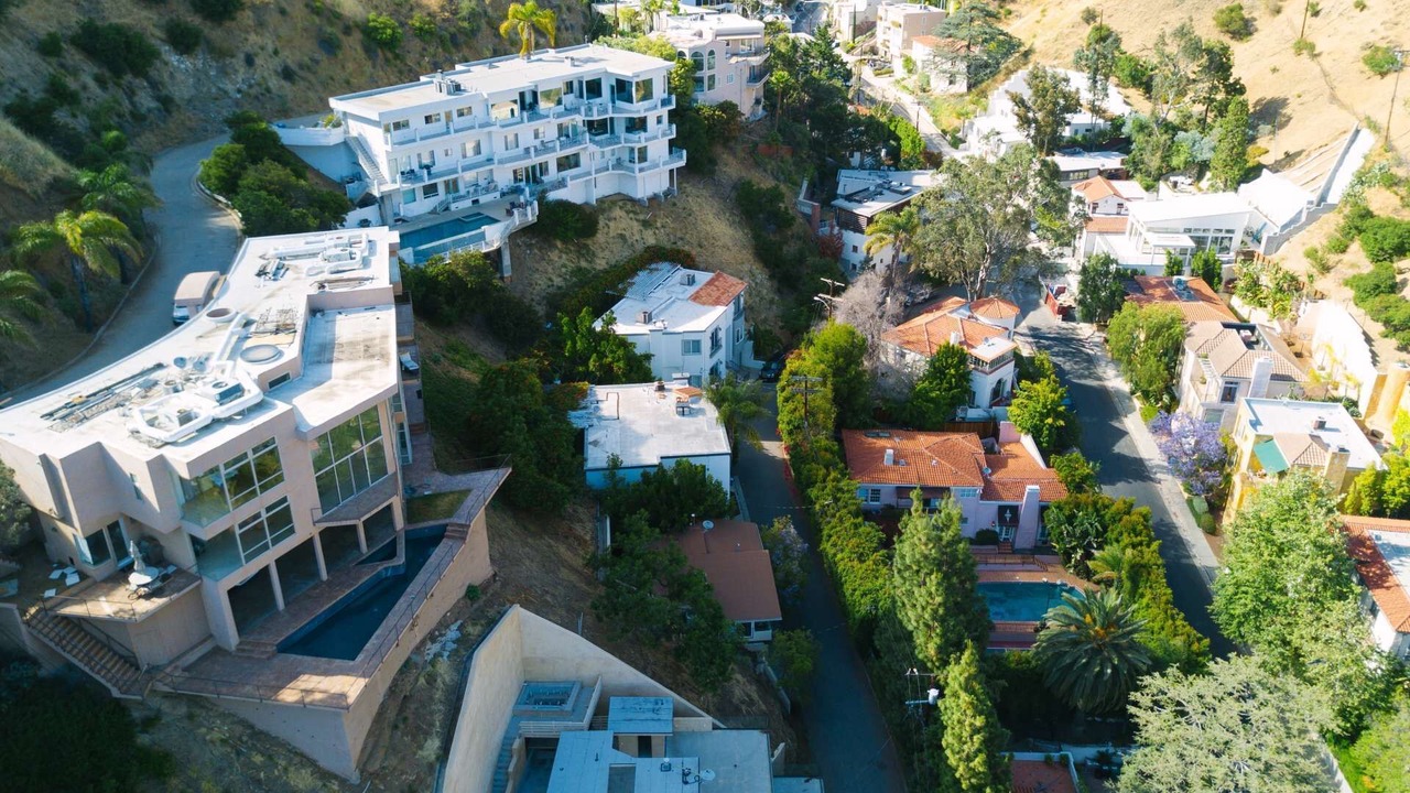 Photo of Outdoor in Greater Wilshire - Hancock Park