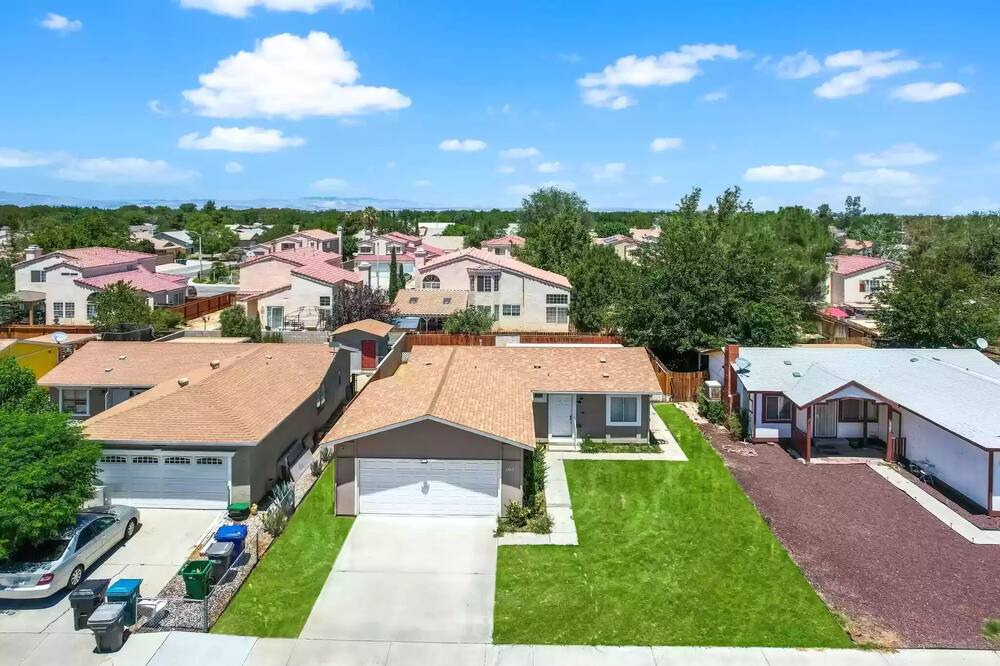 Photo of Outdoor in Lancaster