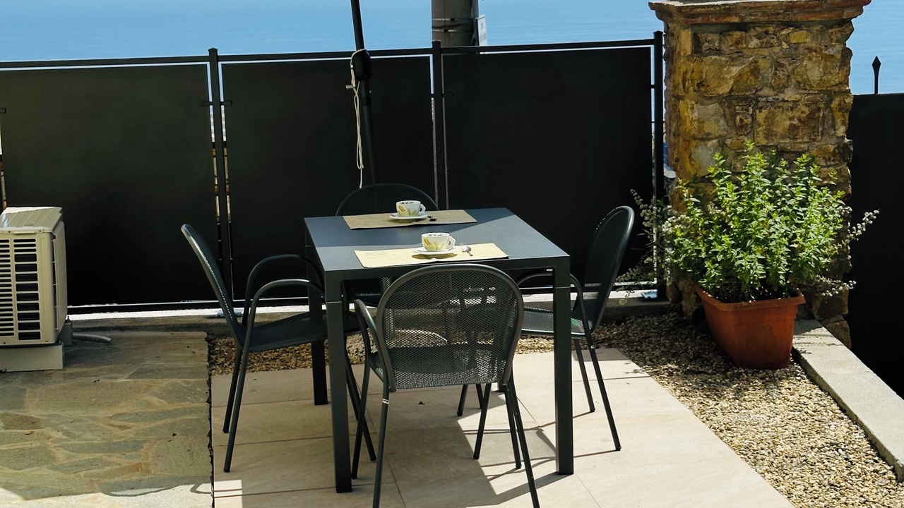 Photo of Patio Balcony in Costarainera