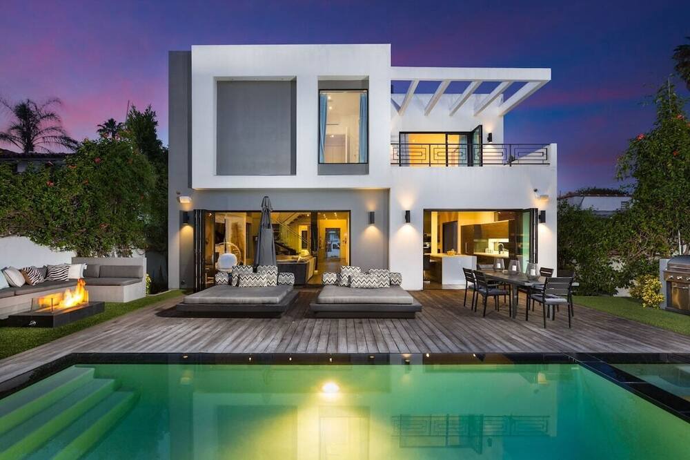 Photo of Outdoor in La Brea