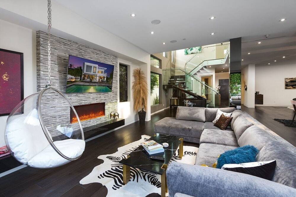 Photo of Livingroom in La Brea