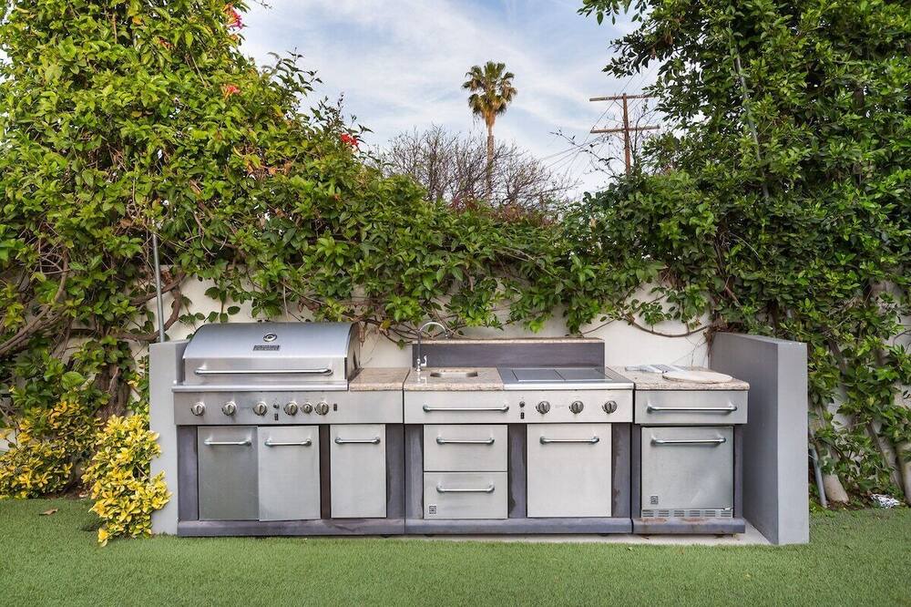 Photo of Bathroom in La Brea