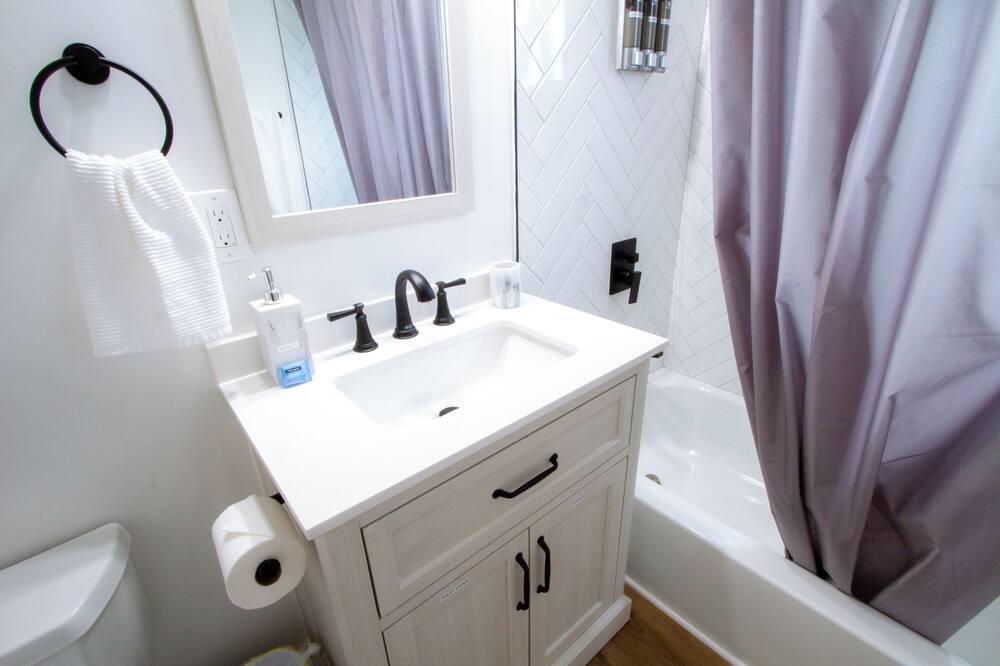 Photo of Bathroom in South Wrigley