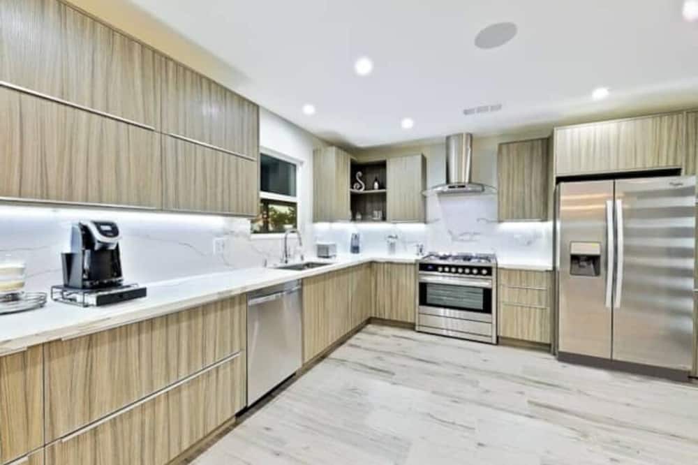 Photo of Kitchen in Faircrest Heights