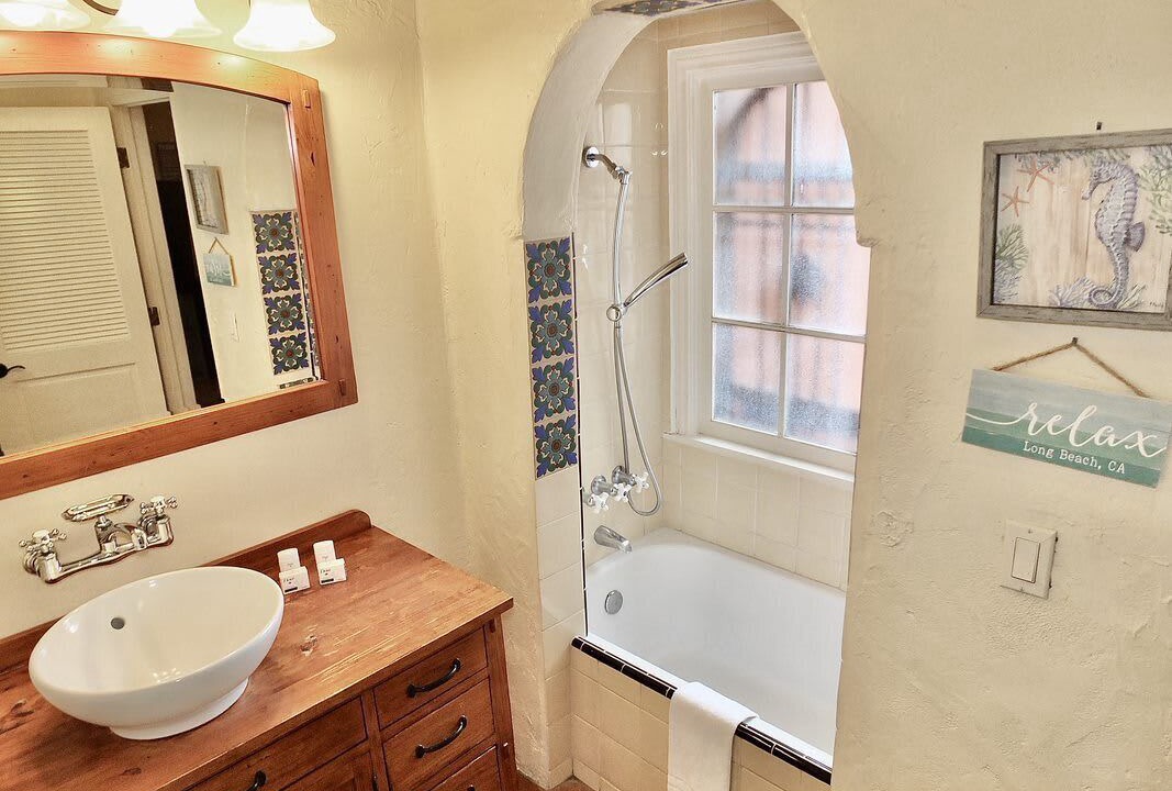 Photo of Bathroom in Belmont Shore