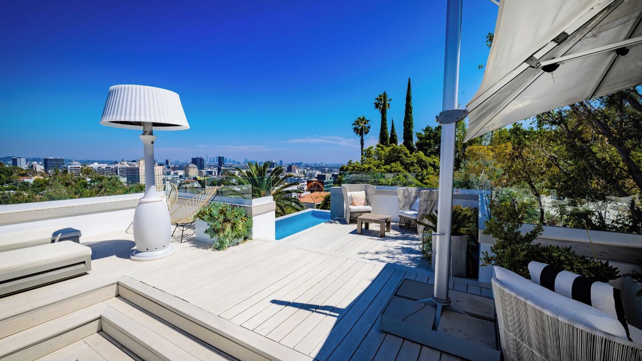 Photo of Patio Balcony in Hollywood Hills