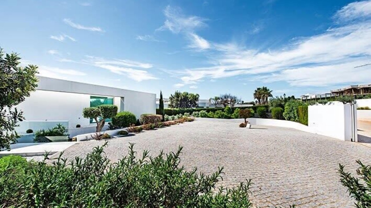 Photo of Outdoor in Luz