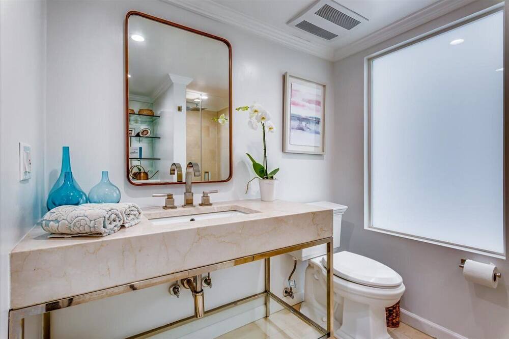 Photo of Bathroom in Hill Section