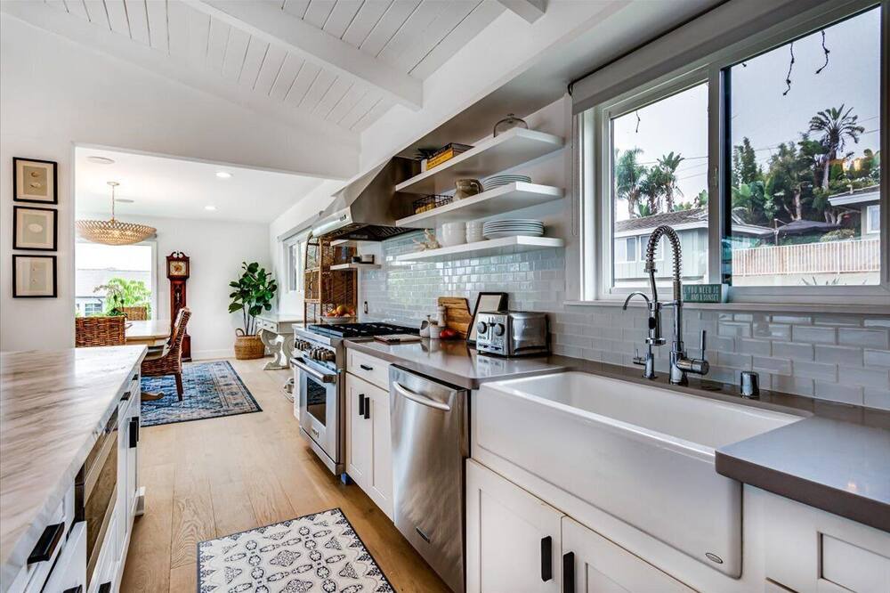 Photo of Kitchen in Hill Section